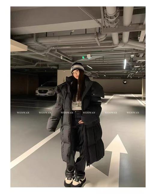 行走的大被子【羽绒服】绒子含量90% 306g充绒量/设计感一半压花宽松大版羽绒服宽松版-喜出 商品图5