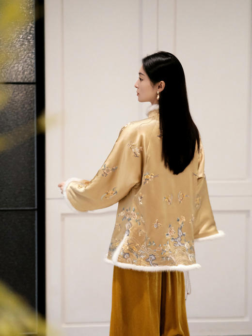 盛唐牡丹盛奢系列 | 松花黄一年景手绣水貂棉服 商品图10