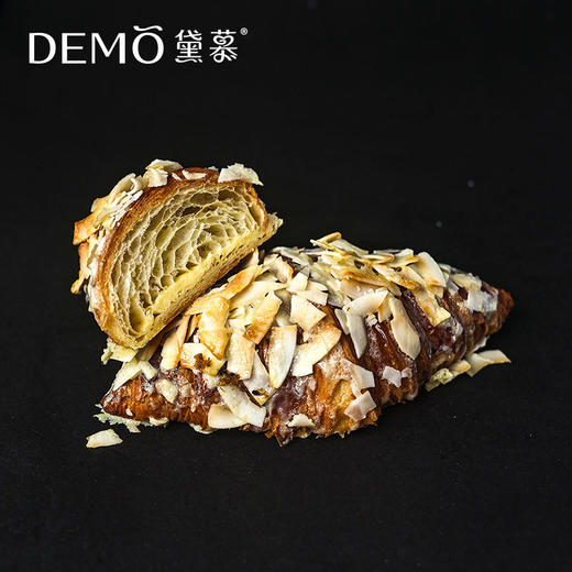 椰脆可颂|Coconut croissant 商品图0