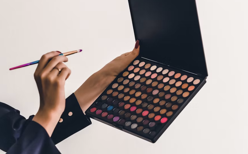 《美妆行业消费者洞察报告》：大促美妆消费趋势洞察，究竟谁是消费主力？