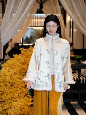 盛唐牡丹盛奢系列 | 月白色一年景手绣水貂棉服