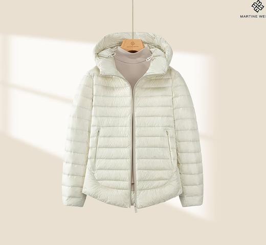 Martine Wester 女超高密度轻量面料薄款连帽鹅绒服 11385315 商品图1