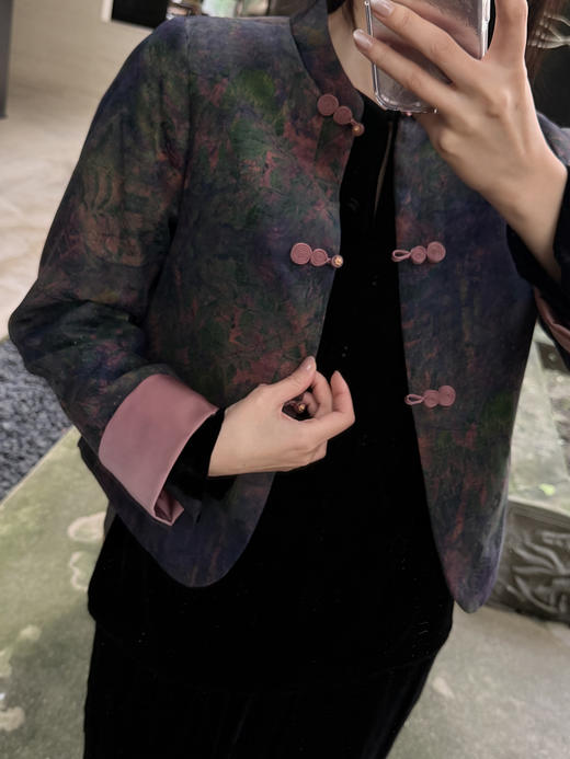 盛唐婧 | 真丝香云纱印花夹棉对襟外套-墨蓝色 商品图1