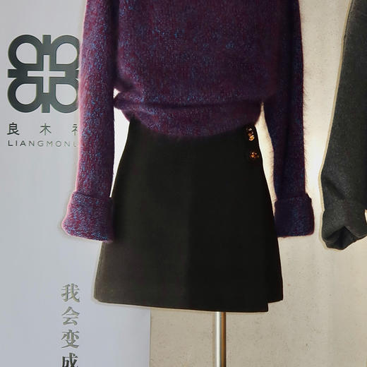 【特价不退换】【预售7天】良木礼盘扣短裙(D25103404) 商品图1