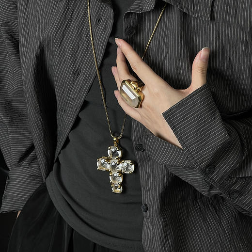 北京仓｜Goossens Paris-Stone cross-十字吊坠 天然水晶 项链（大号）［法国设计师］ 商品图0