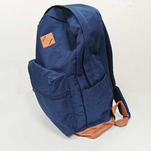 运动生活系列 男女同款简约舒适背负日常通勤户外双肩包 商品图1