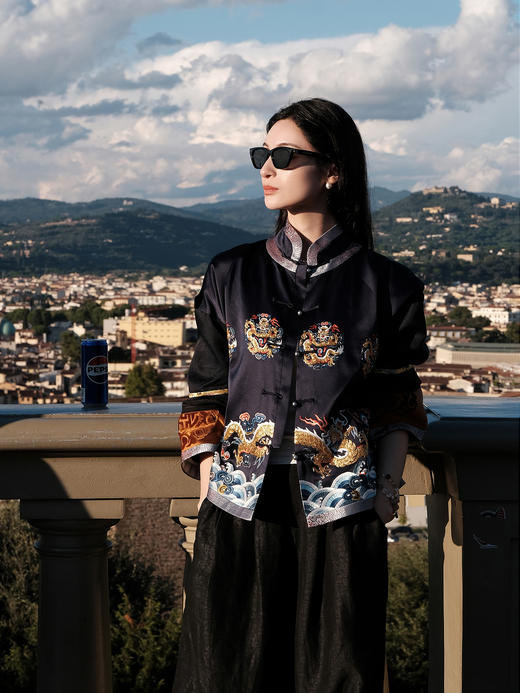 盛唐牡丹大师系列-王小潇 | 重缎真丝双挽袖对襟外套 商品图0