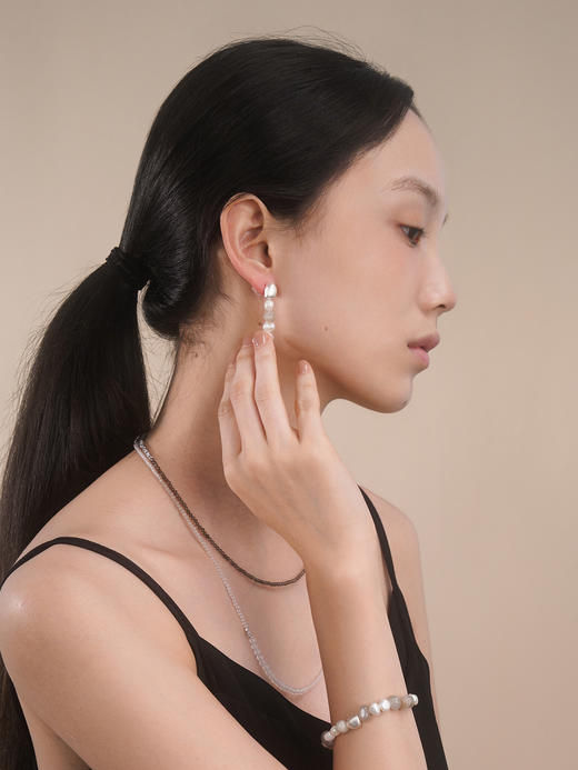 灰色锁扣耳环 商品图2