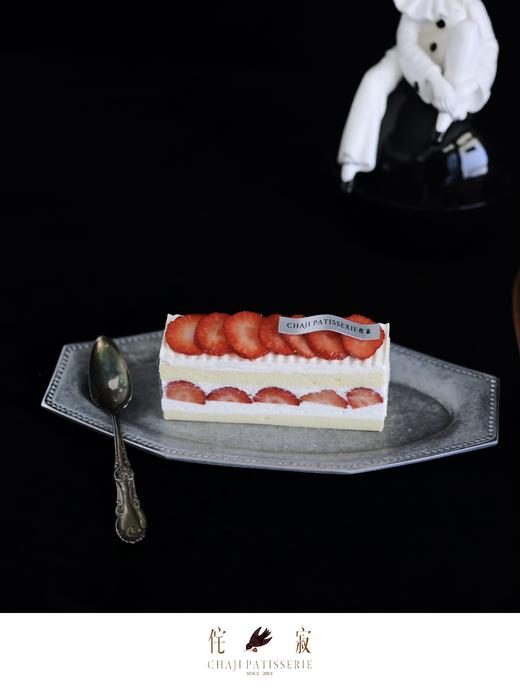 轻乳酪胚草莓甜品 商品图3