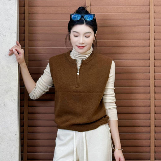 【特价不退换】良木礼绵羊毛背心（D25102698F） 商品图1