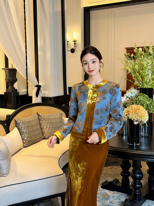 盛唐牡丹 | 杏棕色真丝丝绒女半裙 商品图1