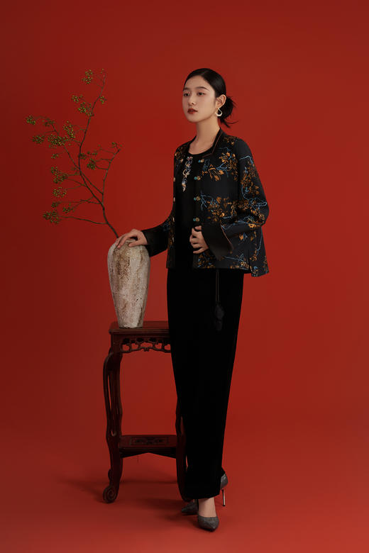 荷言HEYEN 大运金兰 桑蚕丝提花外套竹叶圆石金属扣 商品图0