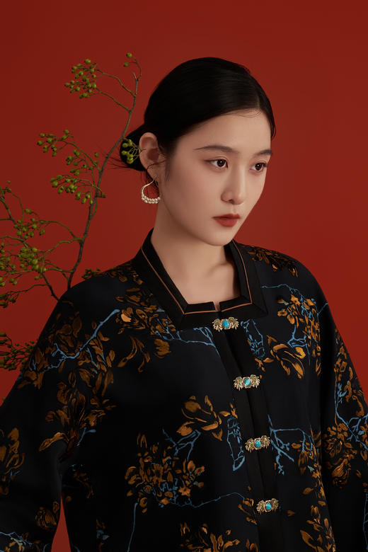 荷言HEYEN 大运金兰 桑蚕丝提花外套竹叶圆石金属扣 商品图3