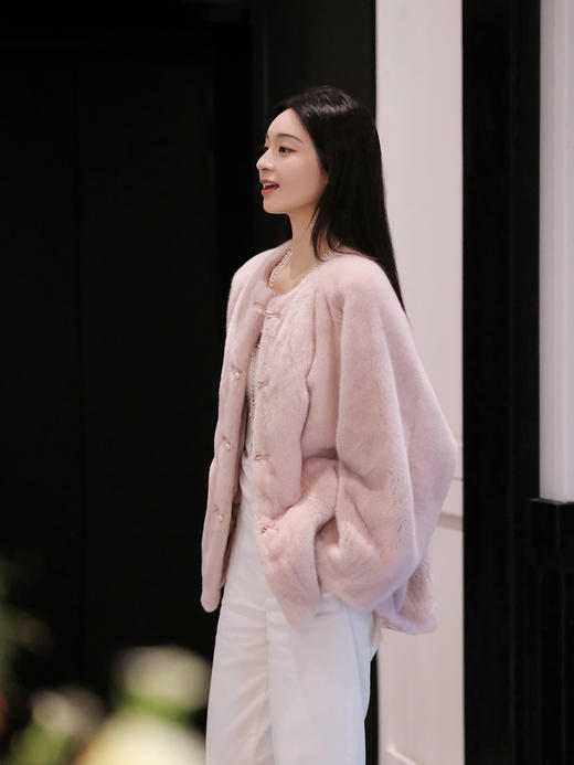盛唐婧 | 轻奢时尚新中式粉黛倾城水貂外套 商品图9