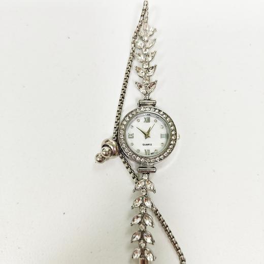 2024爆款镶钻美人鱼女士手表自由调节抽拉式水钻鱼尾手链石英腕表 商品图1