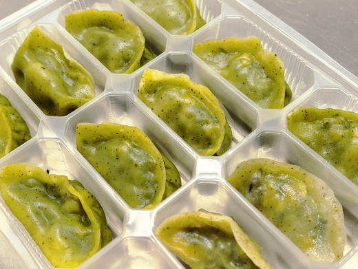〖小额娘.羽衣甘蓝奇亚籽虾仁韭菜蒸饺〗
重量：300g（12只） 商品图2