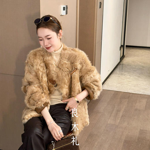 【预售7天】良木礼皮毛一体外套（D25102545F） 商品图3