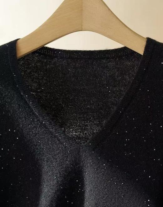 只有这波了！捡漏大福利！全羊毛！！品牌同工厂！！璨若星河亮片羊毛V领针织衫-喜出 商品图5