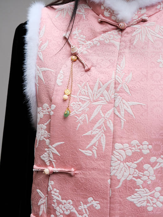 盛唐婧 | 轻奢新中式提花绒拼水貂马甲 商品图2