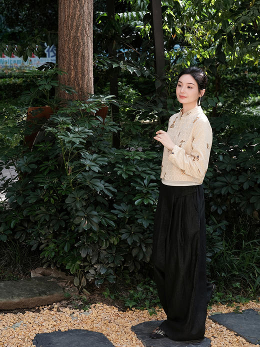 盛唐婧 | 丝毛手推绣外套-白色 商品图4