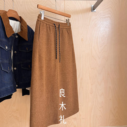 【特价不退换】【预售7天】良木礼绵羊毛半裙（D25103895） 商品图1