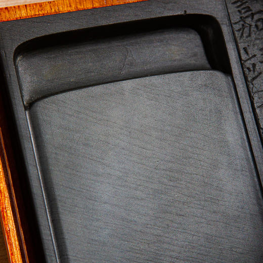 “嘉靖年号”金星金晕眉纹歙石残碑制砚 商品图3