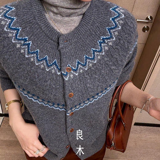 【预售7天】良木礼山羊绒开衫（D25103437F） 商品图3