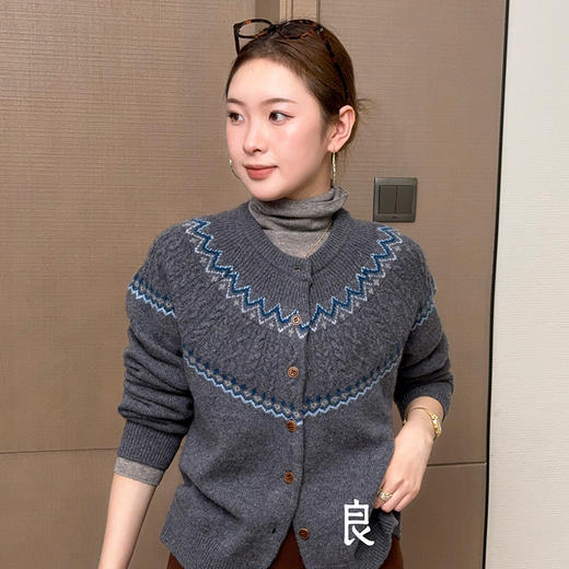 【预售7天】良木礼山羊绒开衫（D25103437F） 商品图0