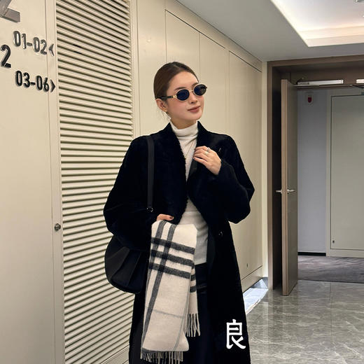 【预售7天】良木礼皮毛一体外套（D25102685F） 商品图3