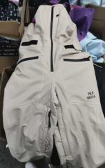 ISEEMIGGA雪服奶咖色基础款背带裤