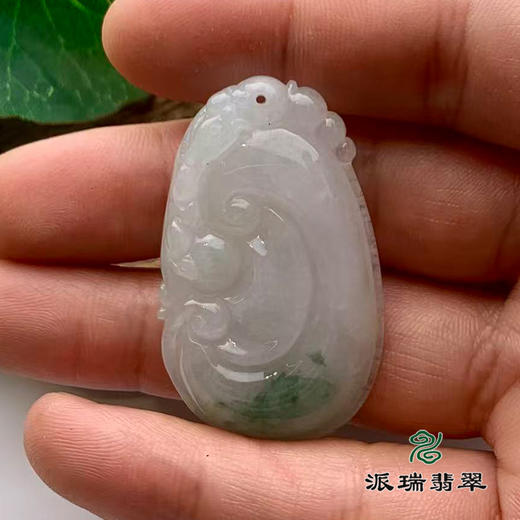 派瑞翡翠 翡翠挂件 糯种 浅绿 商品图2