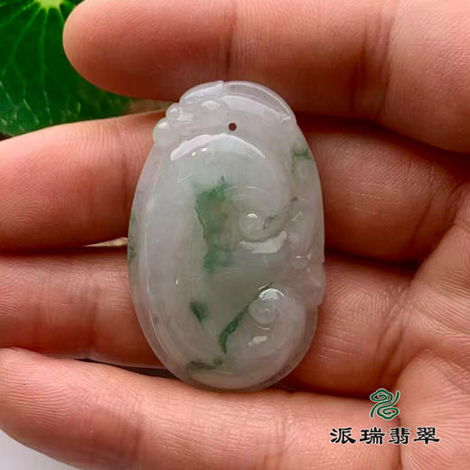 派瑞翡翠 翡翠挂件 糯种 浅绿 商品图2