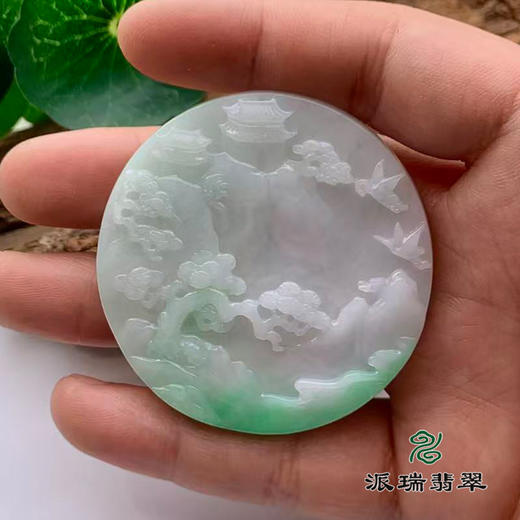派瑞翡翠 翡翠挂件 糯种 浅绿 商品图3
