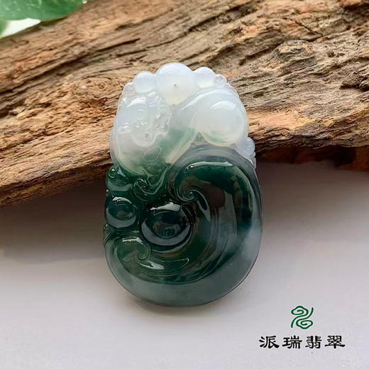 派瑞翡翠 翡翠挂件 糯冰 飘蓝花 商品图0