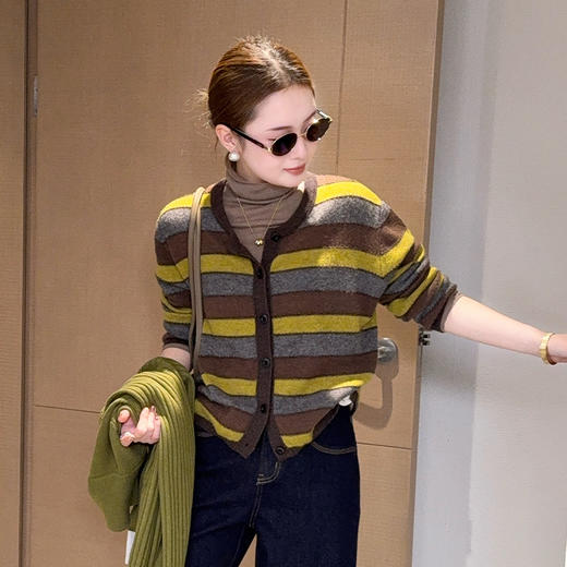 良木礼绵羊毛开衫（D25102514） 商品图0