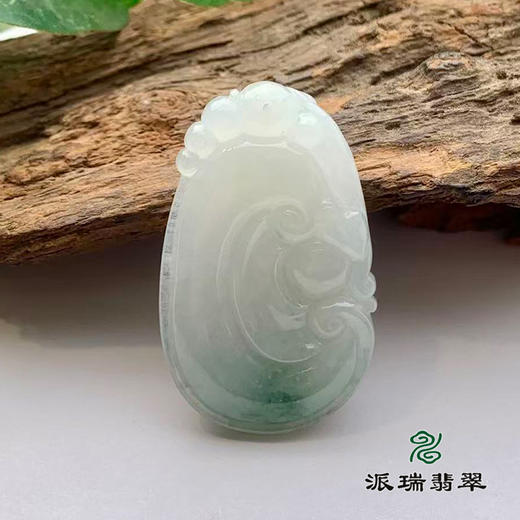 派瑞翡翠 翡翠挂件 糯种 浅绿 商品图1