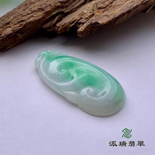 派瑞翡翠 翡翠挂件 糯冰 浅绿 商品图3
