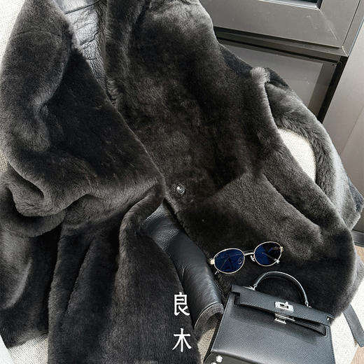 【预售7天】良木礼进口皮毛一体（D25102683F） 商品图3