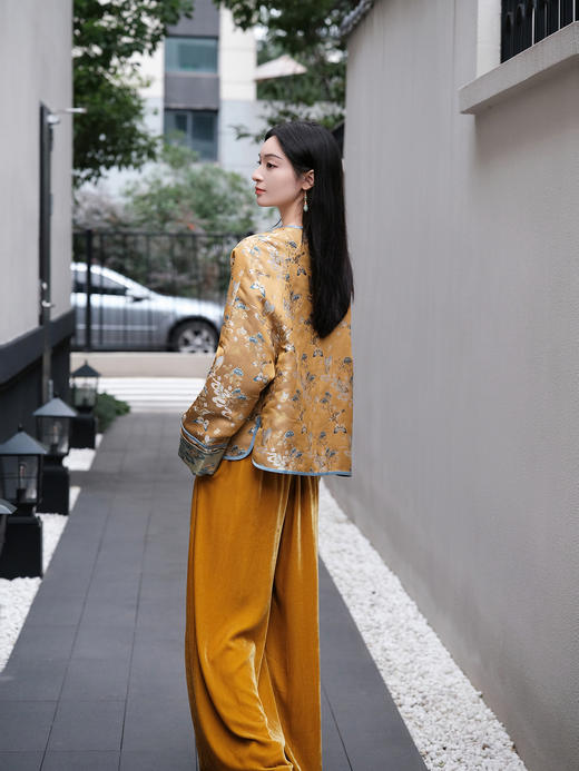 盛唐牡丹 | 四重纬织金重缎宋锦棉外套 商品图10