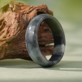 「松风落墨」墨玉青花手镯