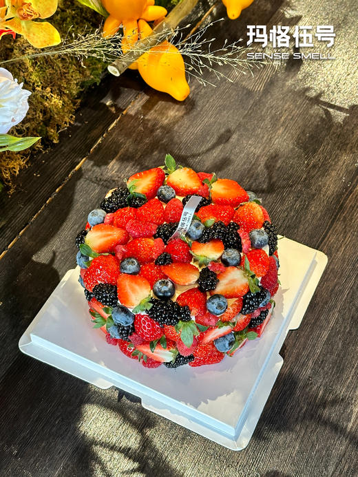 C215-多莓奶油蛋糕（蛋糕出品有透明围边，介意勿拍） 商品图1