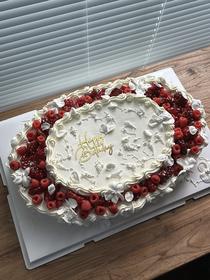 table cake