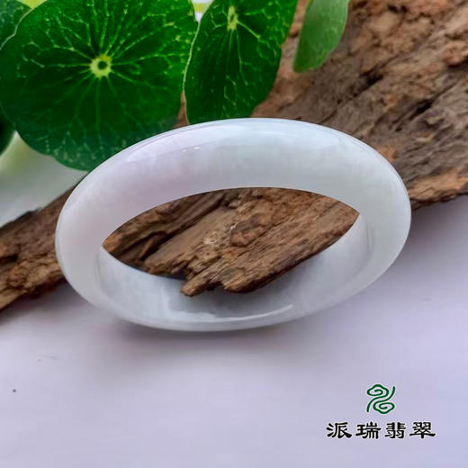 派瑞翡翠 翡翠手镯 糯种 浅绿 商品图0