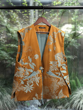 盛唐婧 | 轻奢时尚新中式老缎重工花扣马甲