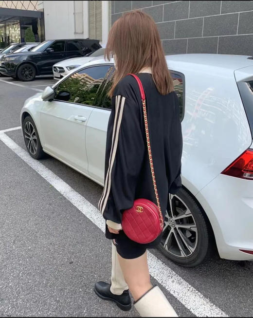 Chanel 红色 牛皮 圆饼包 可放手机 30开 商品图3