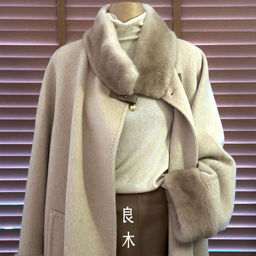 【特价不退换】【部分现货】良木礼骆驼绒水貂大衣（D0810） 商品图2