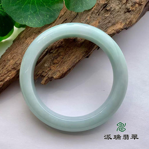 派瑞翡翠 翡翠手镯 糯种 浅绿 商品图1