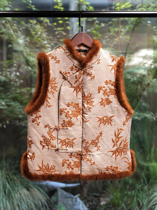 盛唐婧 | 新中式提花绒拼水貂夹棉马甲 商品图0