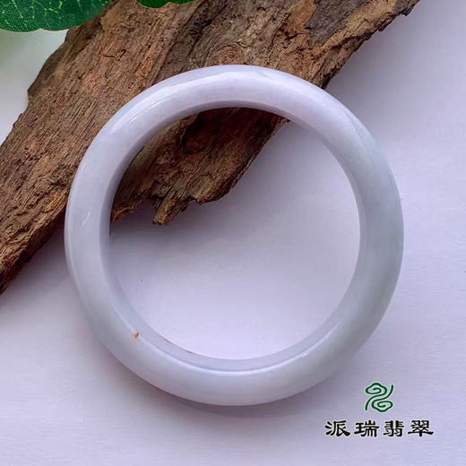 派瑞翡翠 翡翠手镯 糯种 浅绿 商品图2