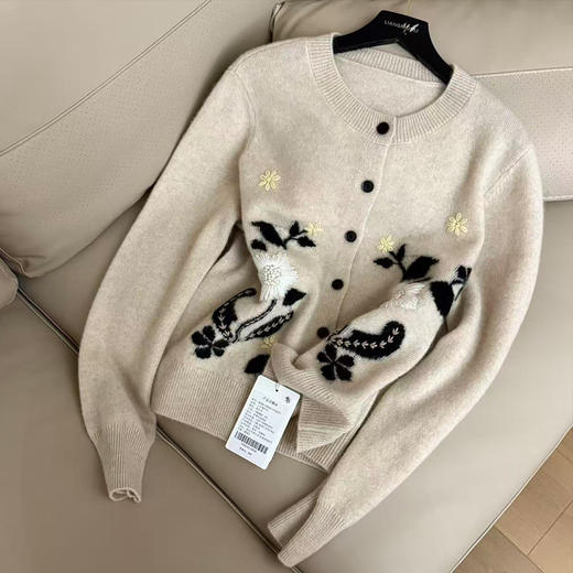 【部分现货】良木礼山羊绒开衫（D251101807F） 商品图0